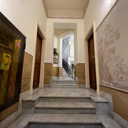 Palazzo Vitrano Tourist 1 아파트 카타니아